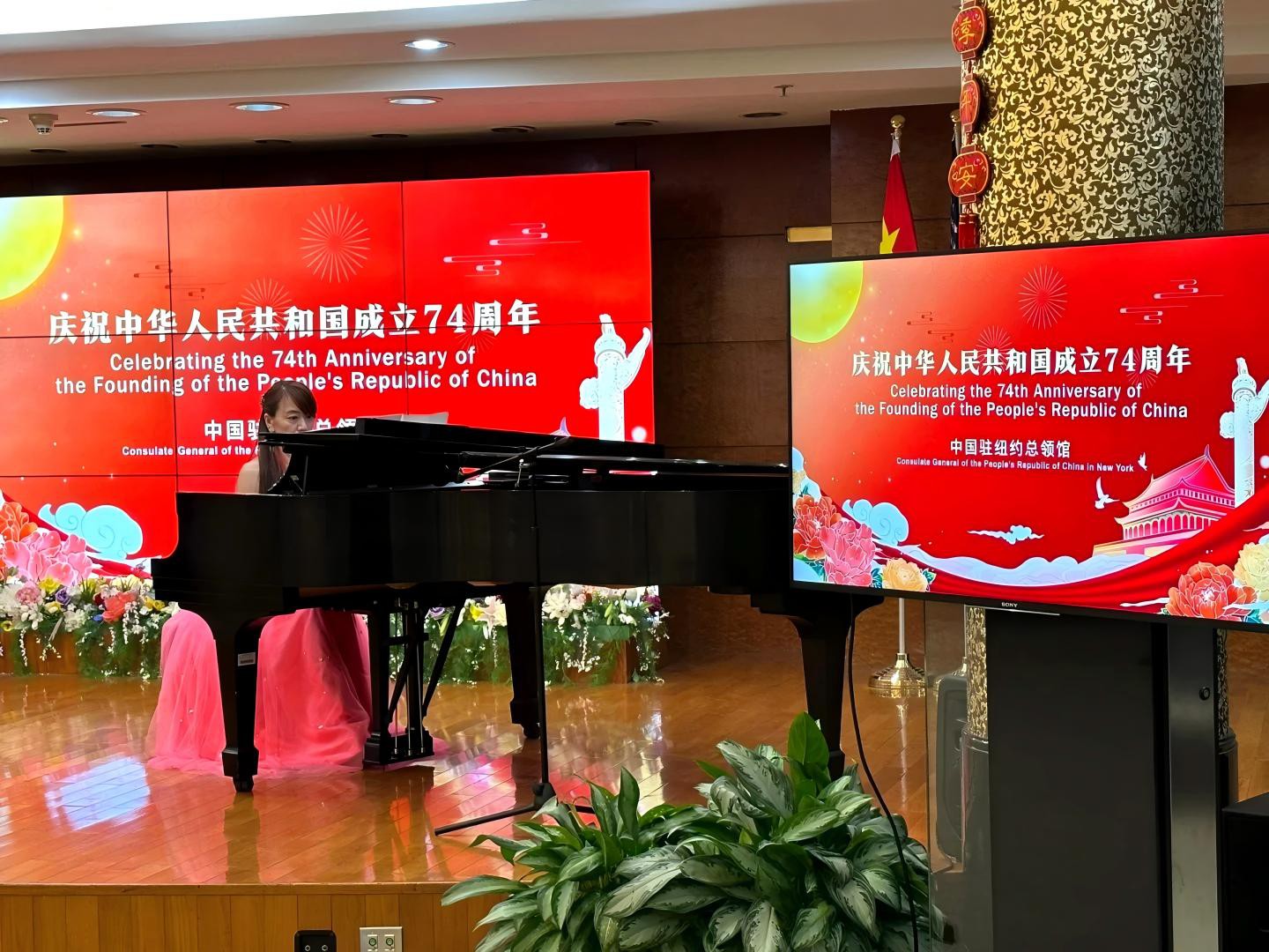 A: LED screens bring many differences to government agencies. They break the limitations of traditional information dissemination and can present policy content in a vivid and intuitive way. For example, in government halls, service processes and promotional videos can be played in a scrolling manner to facilitate people's services and improve service efficiency. In internal meetings, its high-definition display makes data presentation clearer and helps to make accurate decisions. In external exchanges, the city image promotional videos or work results displayed on LED screens demonstrate the vitality and strength of the government. Moreover, its network connection function can realize remote real-time updates to ensure timely and accurate information. LED screens have become a powerful tool for government agencies to show modernization, enhance their people-friendly image, and strengthen information interaction. A: LED screens bring many differences to government agencies. They break the limitations of traditional information dissemination and can present policy content in a vivid and intuitive way. For example, in government halls, service processes and promotional videos can be played in a scrolling manner to facilitate people's services and improve service efficiency. In internal meetings, its high-definition display makes data presentation clearer and helps to make accurate decisions. In external exchanges, the city image promotional videos or work results displayed on LED screens demonstrate the vitality and strength of the government. Moreover, its network connection function can realize remote real-time updates to ensure timely and accurate information. LED screens have become a powerful tool for government agencies to show modernization, enhance their people-friendly image, and strengthen information interaction.